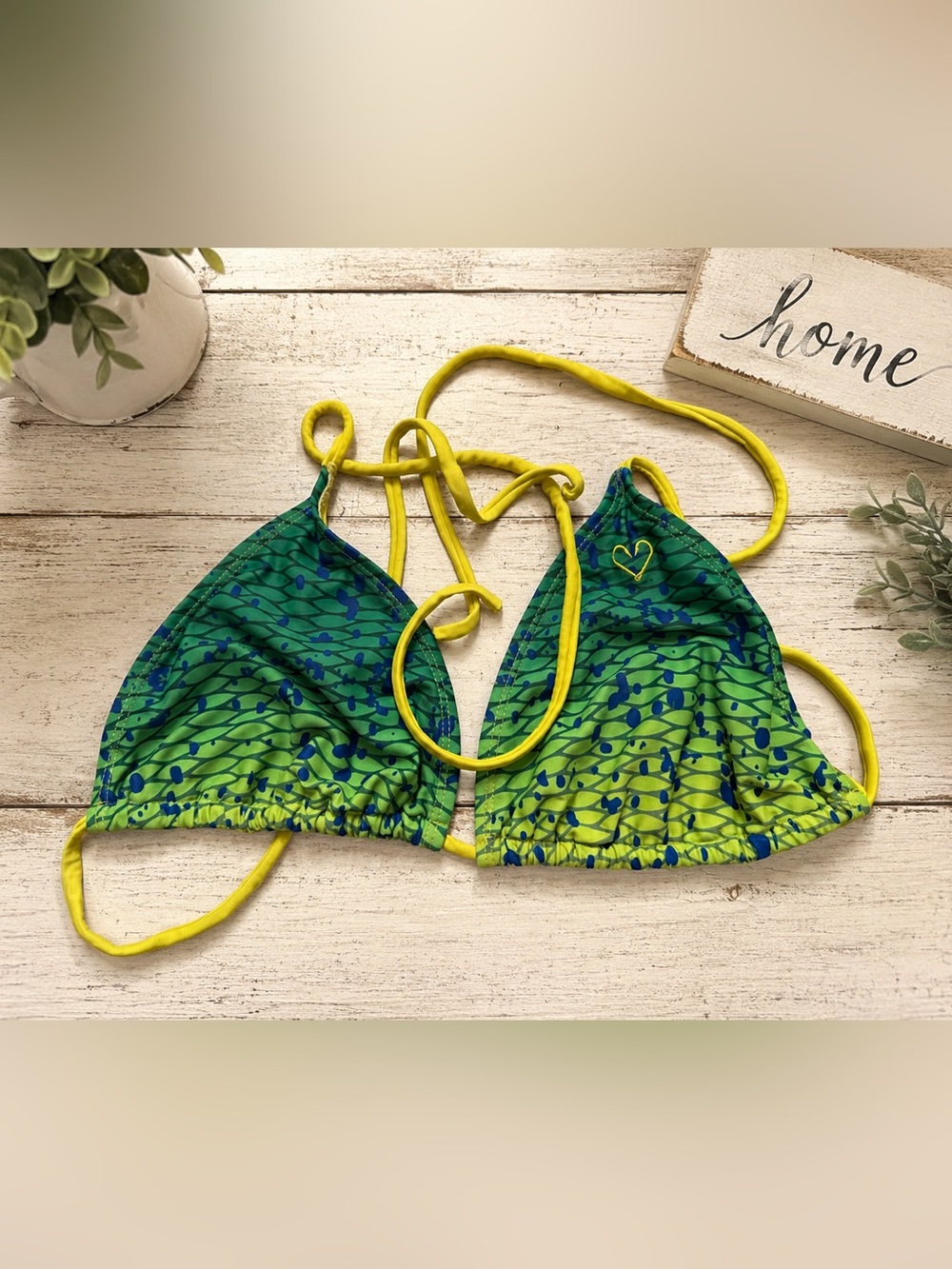 Pelagic bikini top